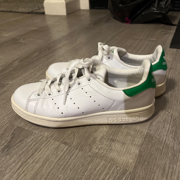 Shoes - Picture 3 of 3